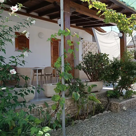 Ferienhaus Il Giardino Di Sofia Charm And Comfort Torre dell'Orso